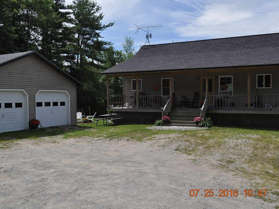 2nd image of 4 York Dr