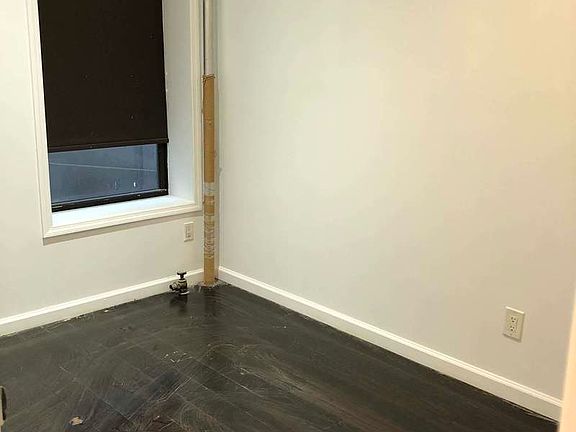 3rd image of 83 Chrystie St #2B