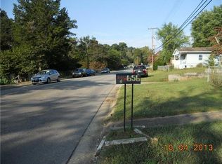 656 W Outer Dr, Oak Ridge, TN 37830