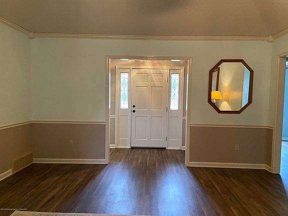 4th image of 6796 Oak Forest Dr