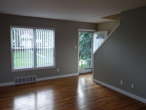 3rd image of 3374 Coolidge Hwy #1