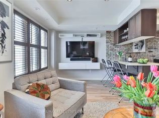823 Dundas St E #5, Toronto, ON M4M1P9