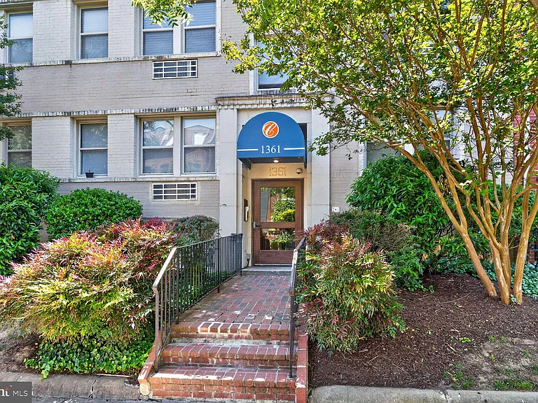 1361 K St SE #303 — Photo 1