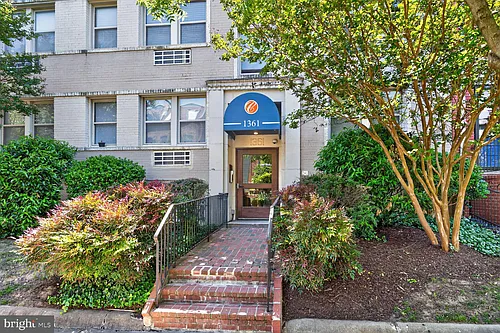 1361 K St SE #303 Photo 1