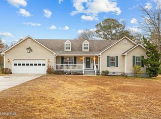 175 Salty Shores Rd, Newport, NC 28570