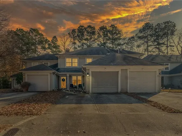 325 Esplanade Place, Chesapeake, VA 23320