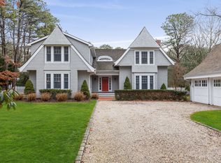 66 W Gate Rd, Wainscott, NY 11975