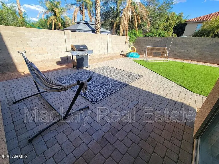10841 E Forge Cir — Photo 28