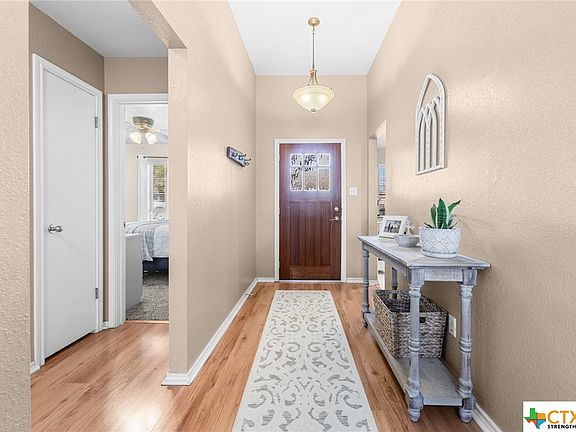 4th image of 4813 Silver Wood Ct