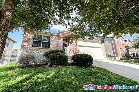 3rd image of 433 Yellowwood Dr