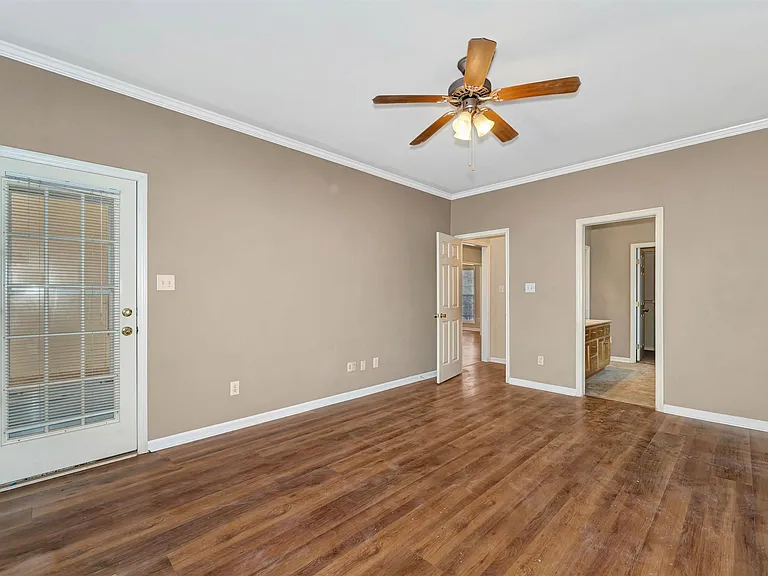 109 Dupont Cir — Photo 13