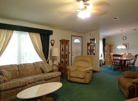 4th image of 129 Royal Crest Cir