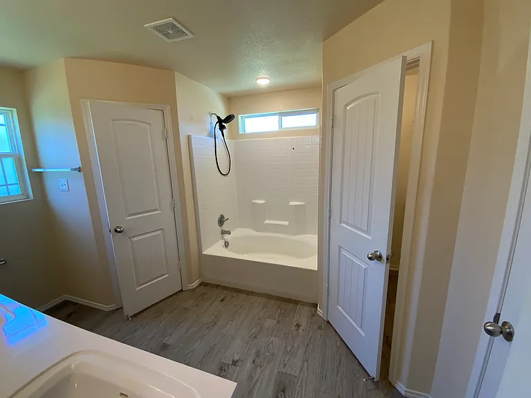 2506 Liberty Park Ct — Photo 15