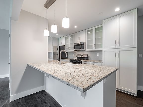 Gorgeous Kitchen at 33 Lawson Lane in Casagmo