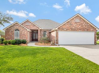 1033 Frank Castille Rd, Breaux Bridge, LA 70517