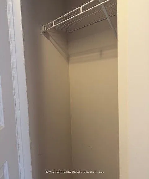 585 Colborne St #513 — Photo 5