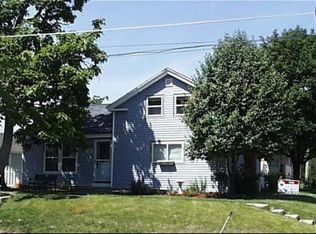 10523 Commercial St, Richmond, IL 60071