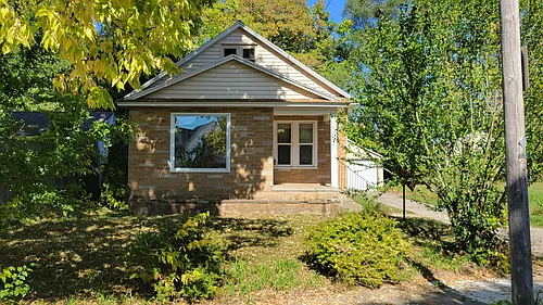 505 Graceland St NE Photo 1