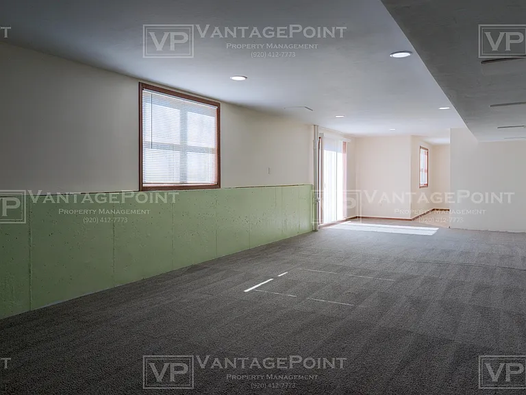 2250 Daly Dr — Photo 15
