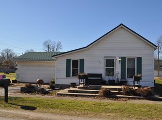 705 S 12th St, Goshen, IN 46526