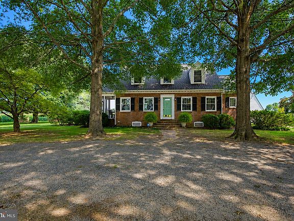 2nd image of 208 Coles Point Rd