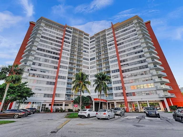 1351 NE Miami Gardens Dr #511E — Photo 18