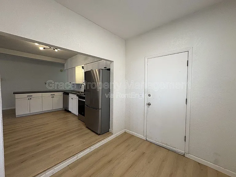 635 Cedar St #A — Photo 8