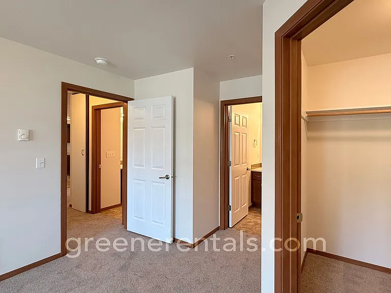 Oly-Evergreen Landing Apartments — Photo 12