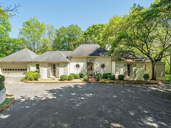 4th image of 3238 Country Club Rd