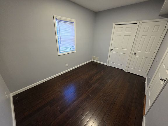 4th image of 15 Webster St
