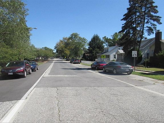 5th image of 115 3rd Ave SW