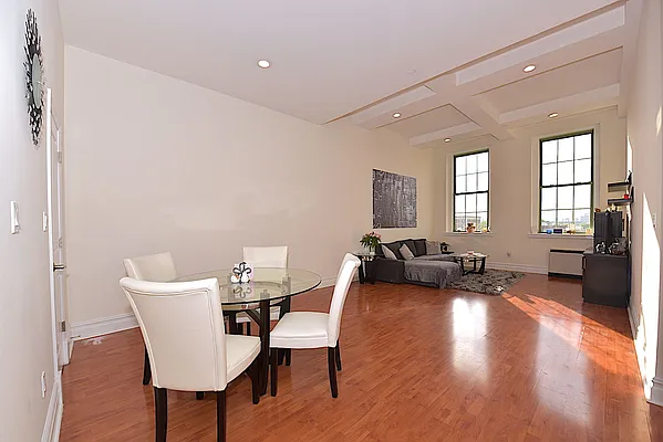 Rented by Keller Williams NYC | media 19