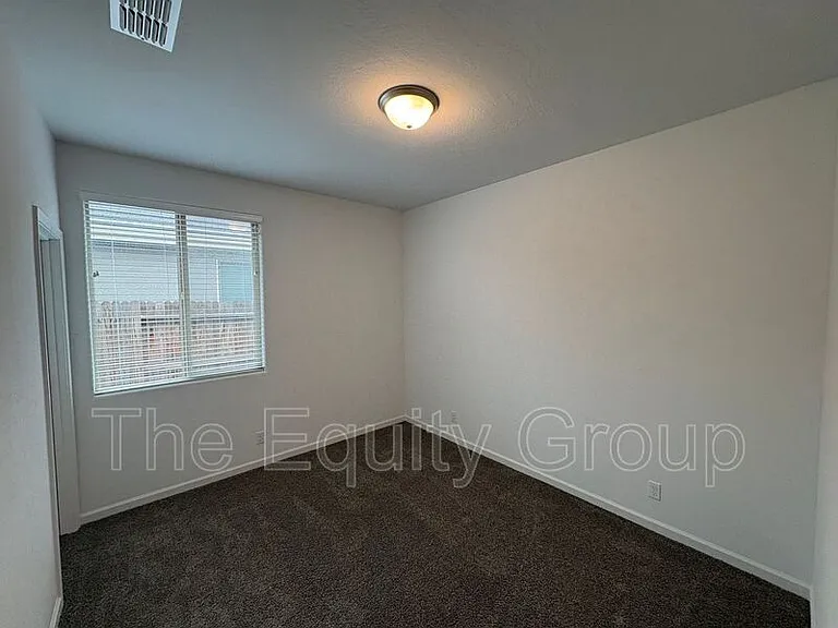 1336 W Porter Ct — Photo 10
