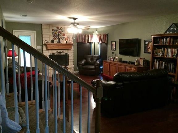 3rd image of 334 Howard Way Dr