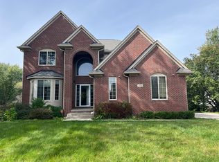 3272 Rockhaven Ave, Rochester Hills, MI 48309