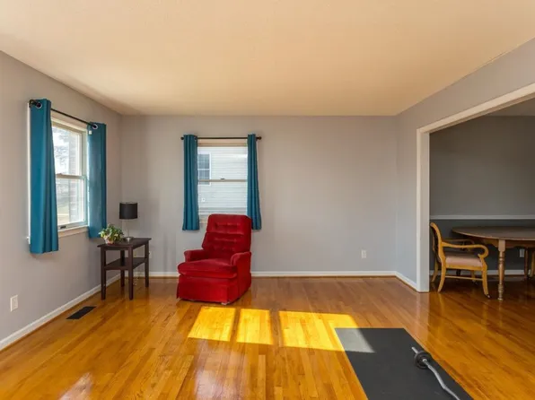 302 S Dogwood Dr APT C, Harrisonburg, VA 22801