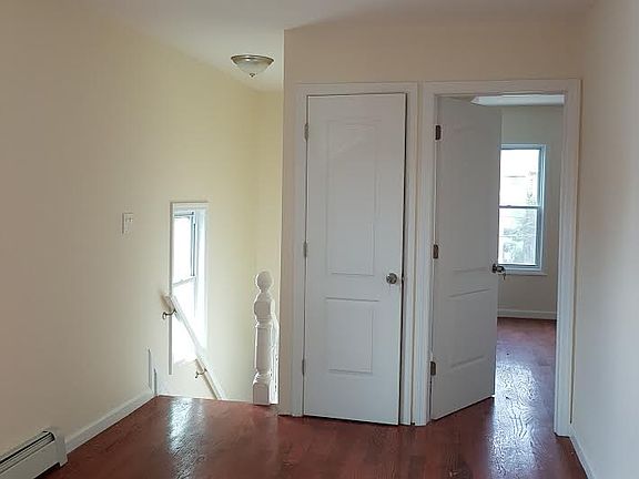 5th image of 10733 156th St