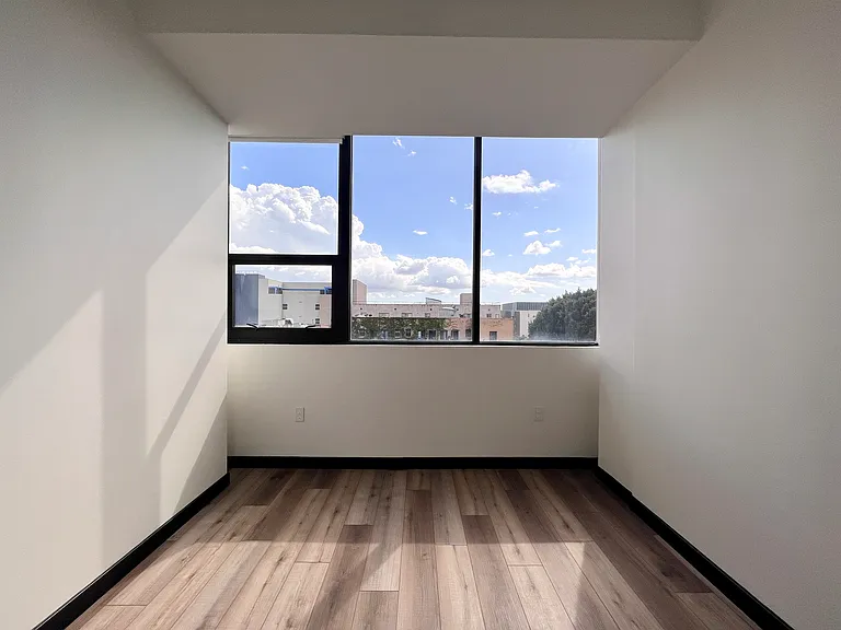 Atlas — Photo 56