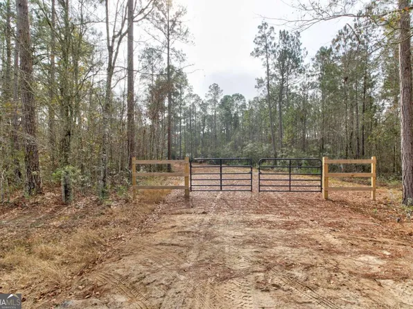 1743 Shawnee Egypt Rd, Springfield, GA 31329