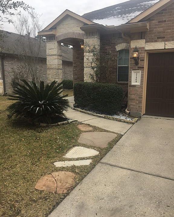 1st image of 21464 Naples Hollow Ln