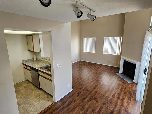 3rd image of 1156 Hacienda Pl APT 201