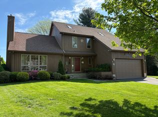 7 Brook Crossway, Greenwich, CT 06831