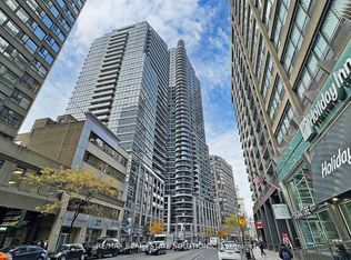 25 Carlton St #710, Toronto, ON M5B 1L4