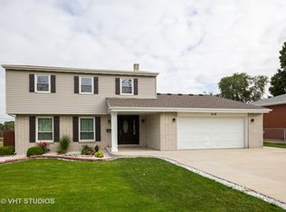 610 Chaney Ave, Crest Hill, IL 60403