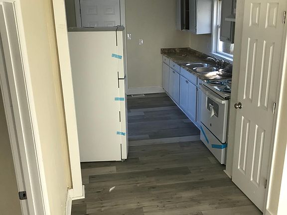 3rd image of 74 Manly St