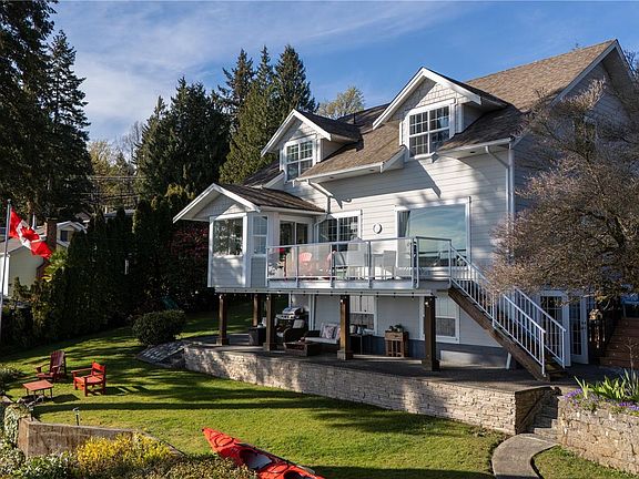 2nd image of 319 Chemainus Rd
