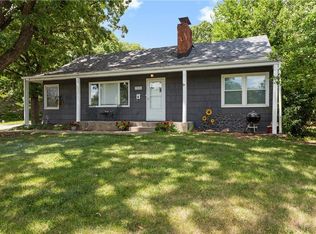 7930 W 67th St, Overland Park, KS 66202