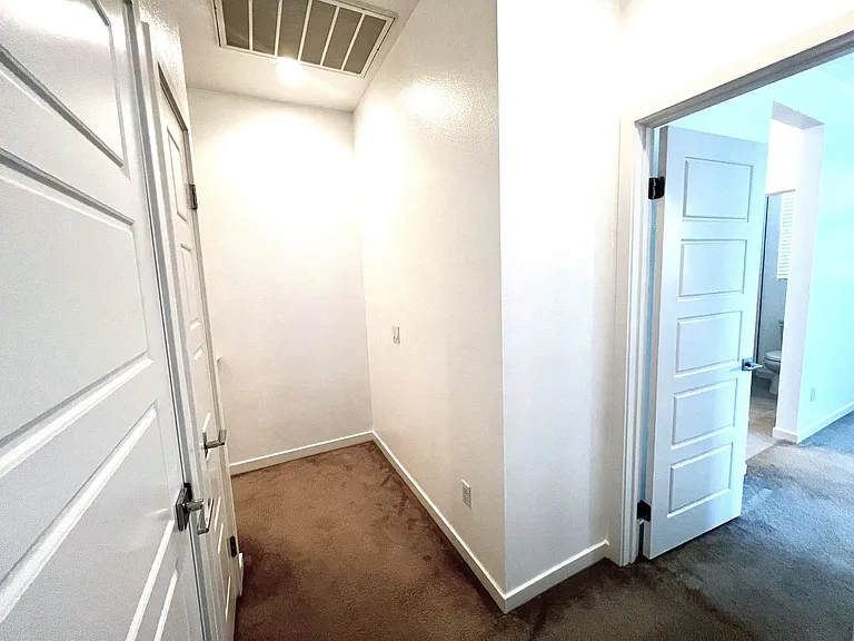 730 Brooklyn Dr — Photo 14