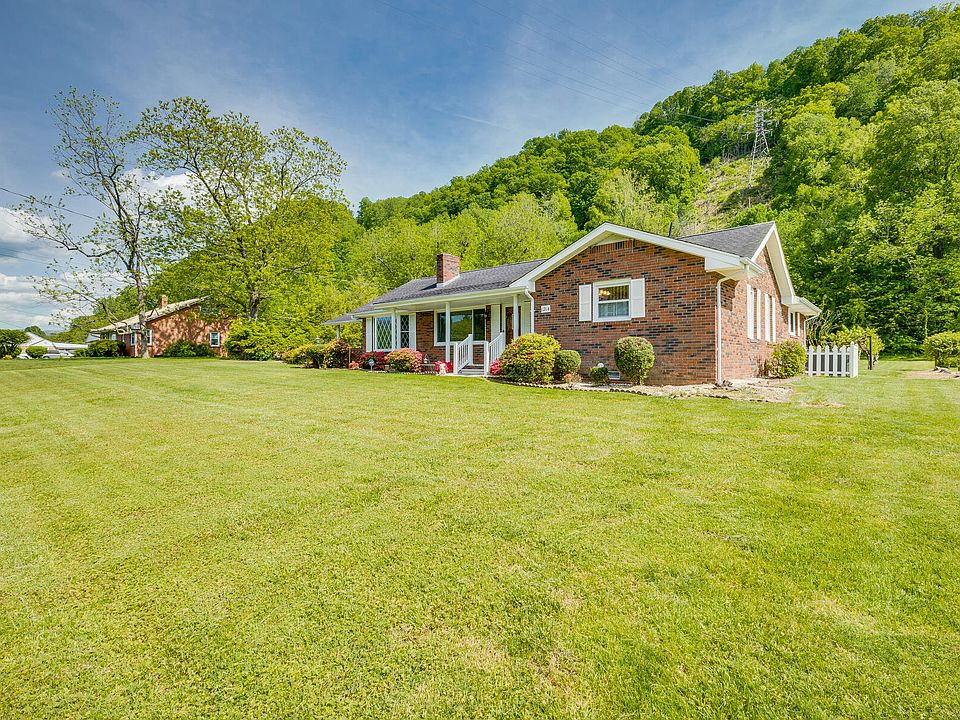 1214 Broad St, Elizabethton, TN 37643 Zillow
