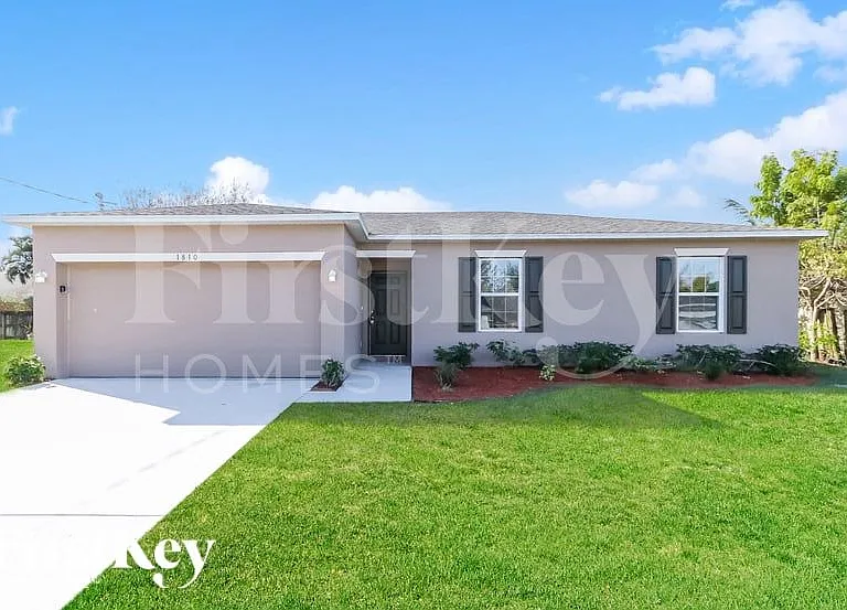 1810 SW Effland Ave — Photo 3